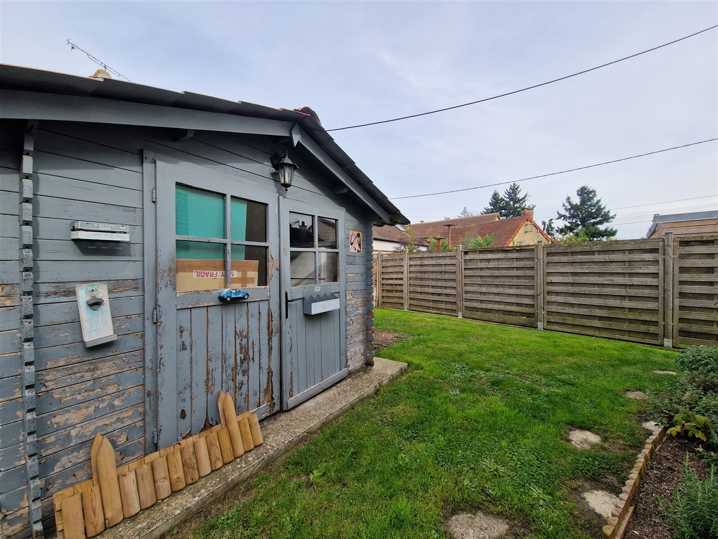Vivez le confort et la convivialité dans cette charmante maison familiale entièrement meublée !LA MADELEINE DE NONANCOURT