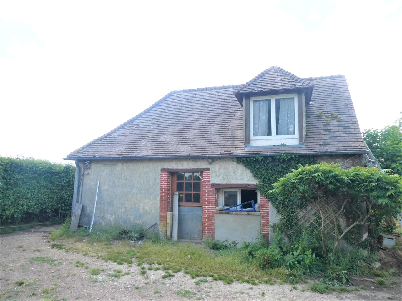 DU POTENTIEL ! ENSEMBLE IMMOBILIER À DÉCOUVRIRTILLIERES SUR AVRE