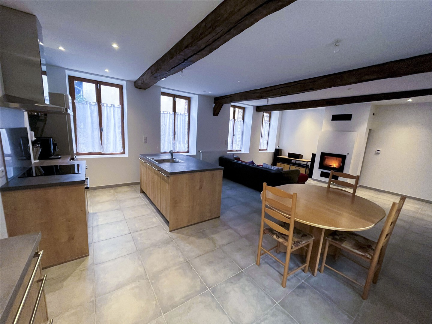 Un cadre de vie privilégié, alliant tranquillité et proximité immédiate des commodités.NONANCOURT