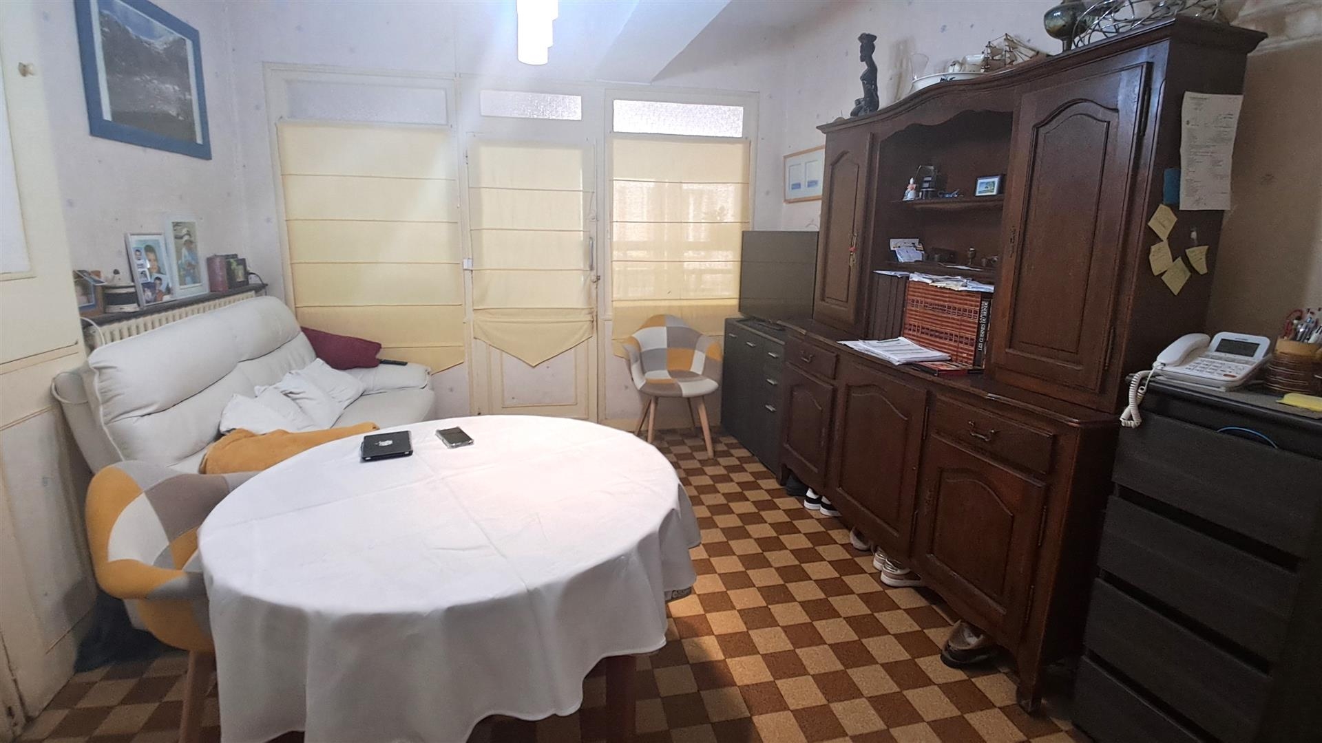 MAISONBREZOLLES