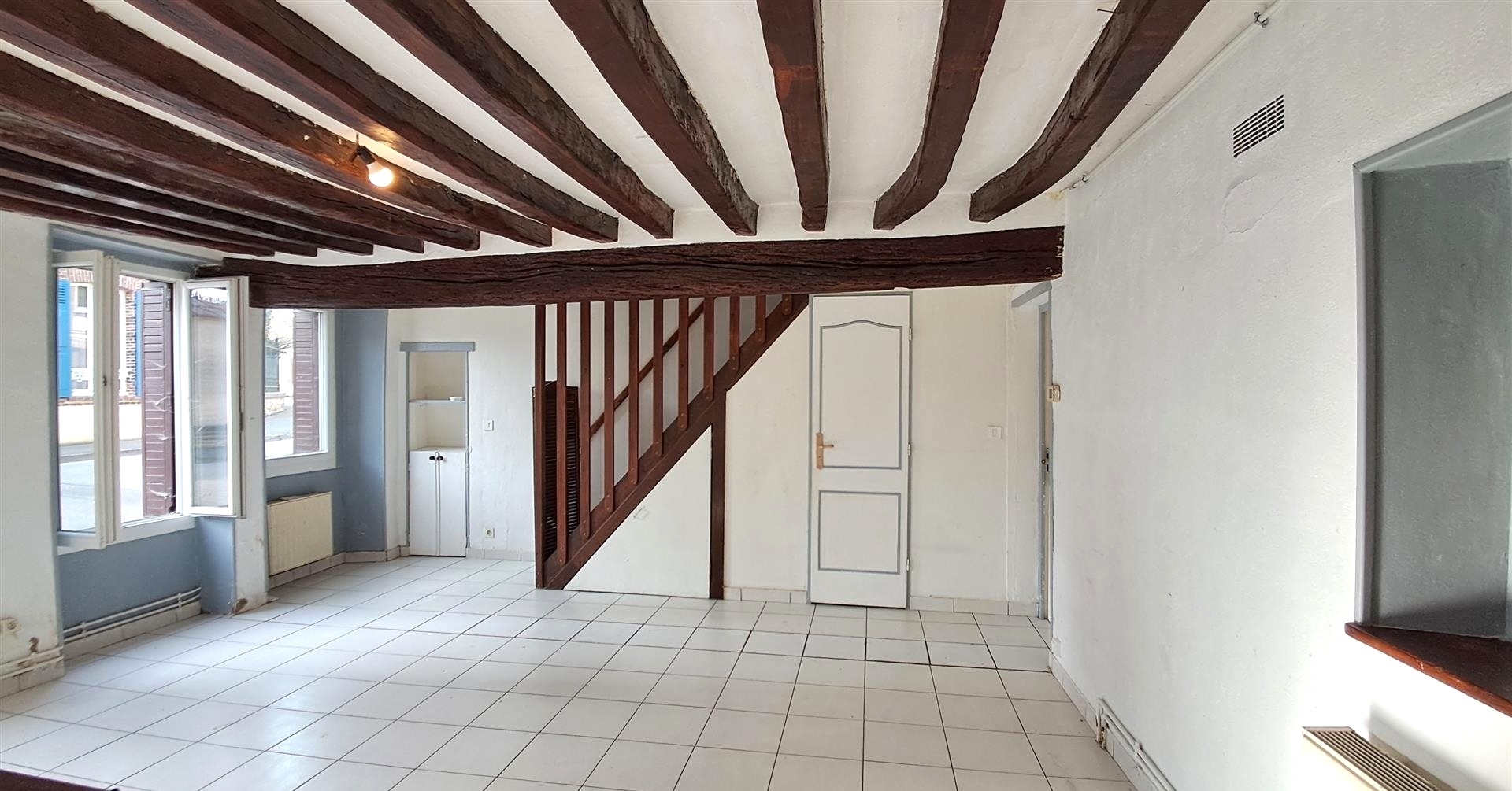 MAISONBREZOLLES