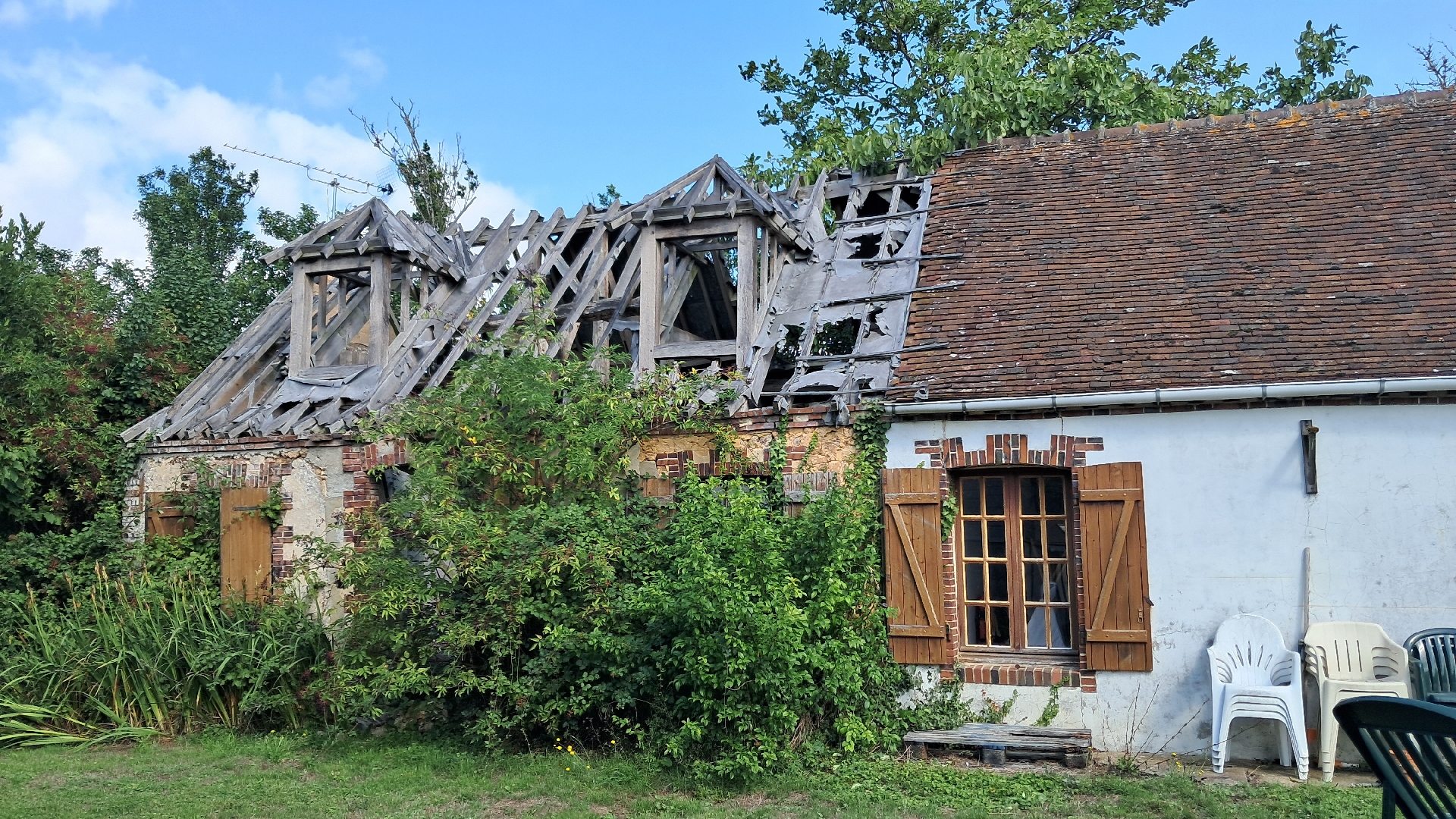 MAISONAxe BREZOLLES - DREUX