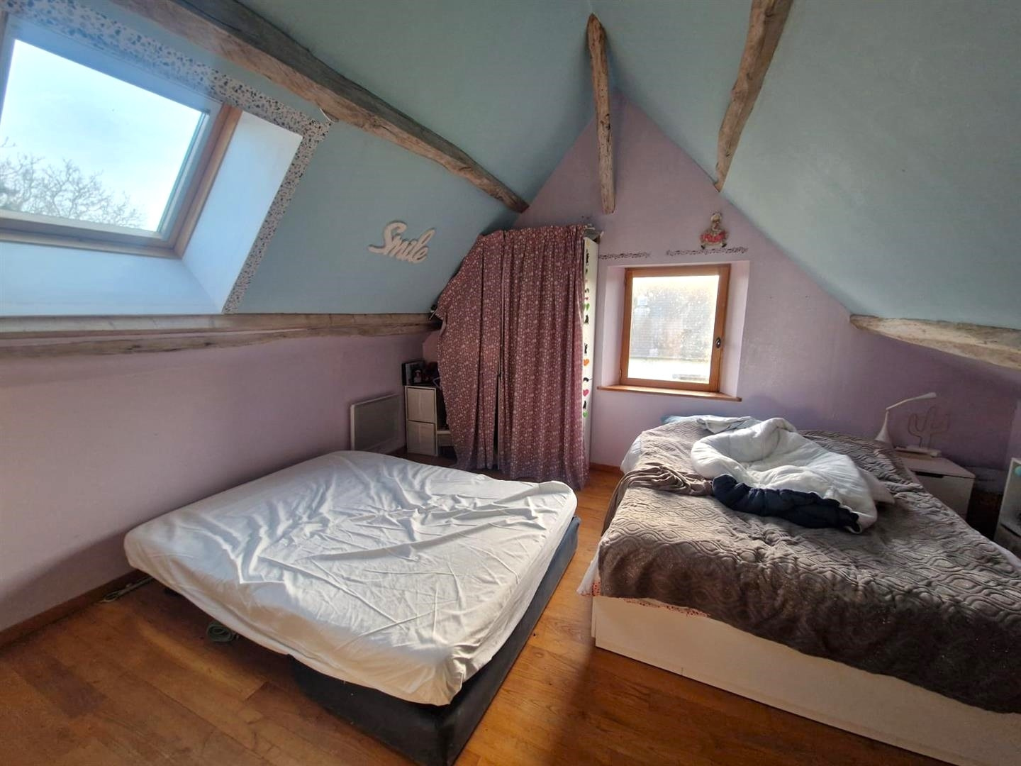 RAVISSANTE PROPRIETE ANCIENNE RÉNOVÉE SITUÉE DANS UN ENVIRONNEMENT CALME et décomposée de la manière suivanteNONANCOURT