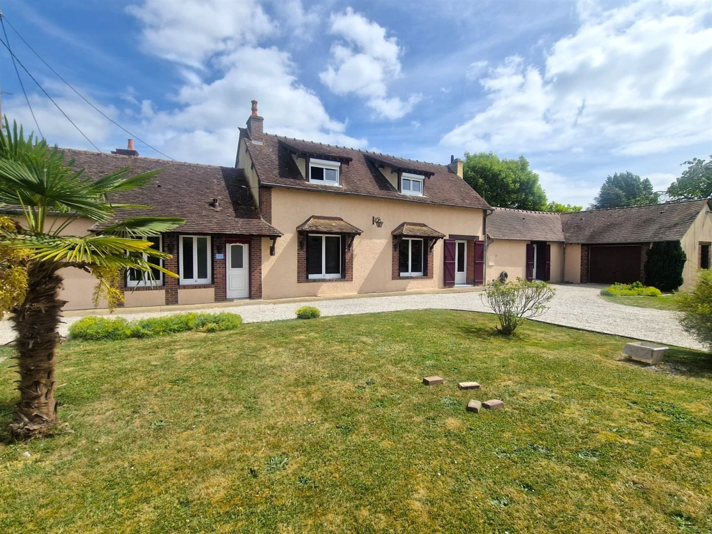 PROCHE COMMODITES, ECOLES & ACCES RAPIDE RN12 !SAINT-GERMAIN-SUR-AVRE