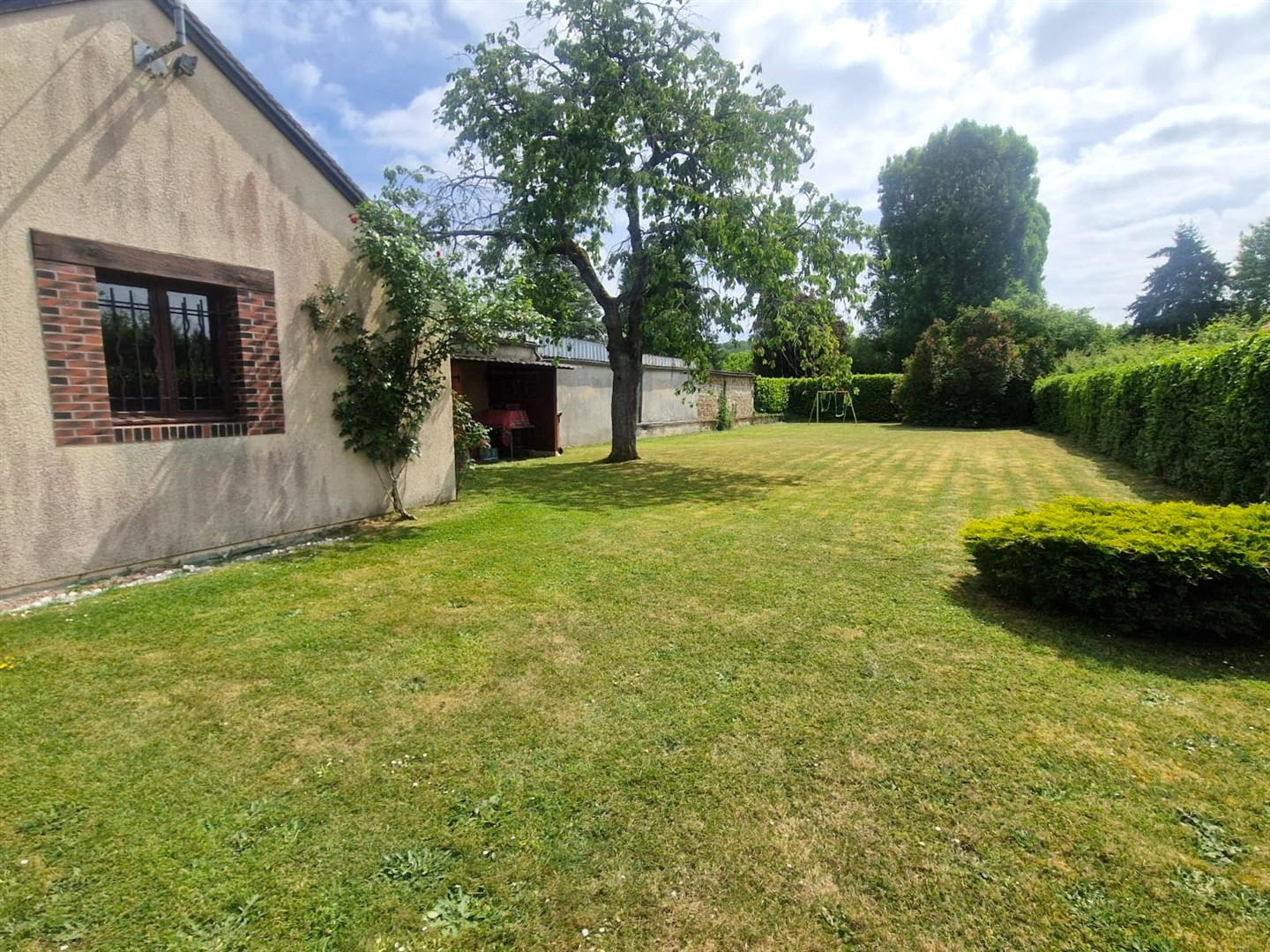 PROCHE COMMODITES, ECOLES & ACCES RAPIDE RN12 !SAINT-GERMAIN-SUR-AVRE