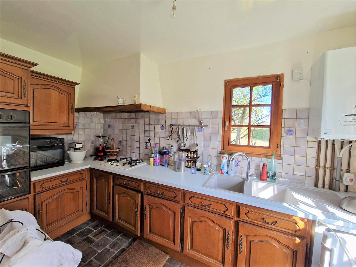 Un bien rare, idéal pour les amoureux de l’authentique et de l’espace, à découvrir sans tarder !MESNILS SUR ITON