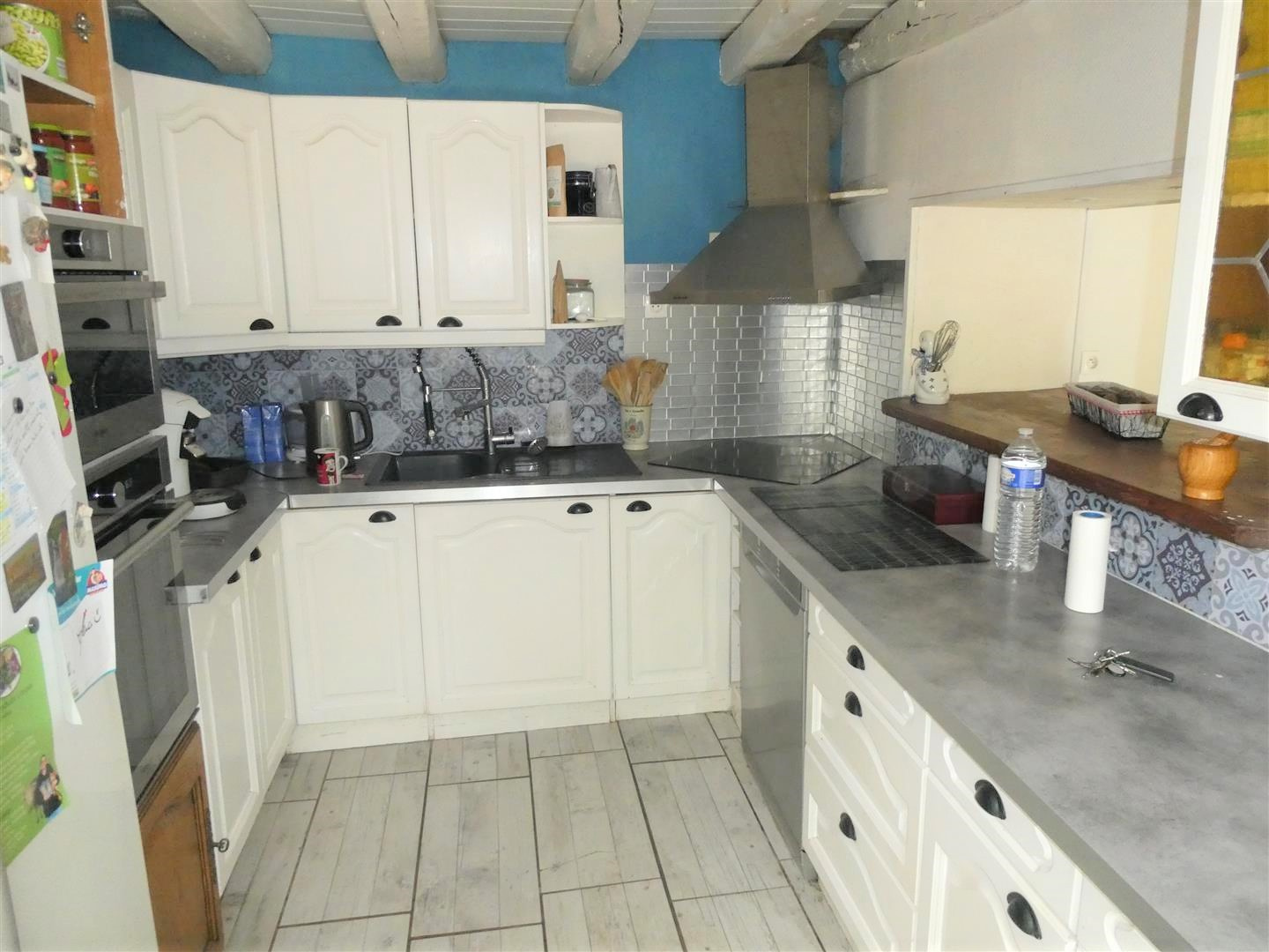 Charmante longère de plain-pied avec dépendancesMARCILLY-LA-CAMPAGNE