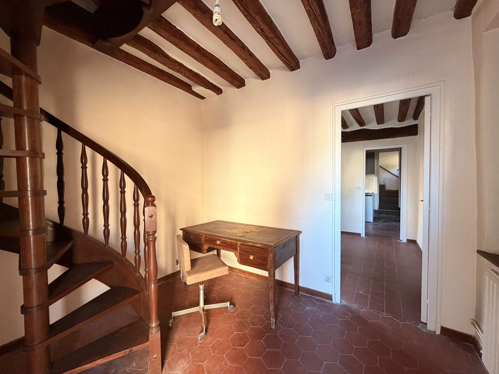 MAISON ANCIENNE À RÉNOVER EN PLEIN COEUR DE VILLENONANCOURT