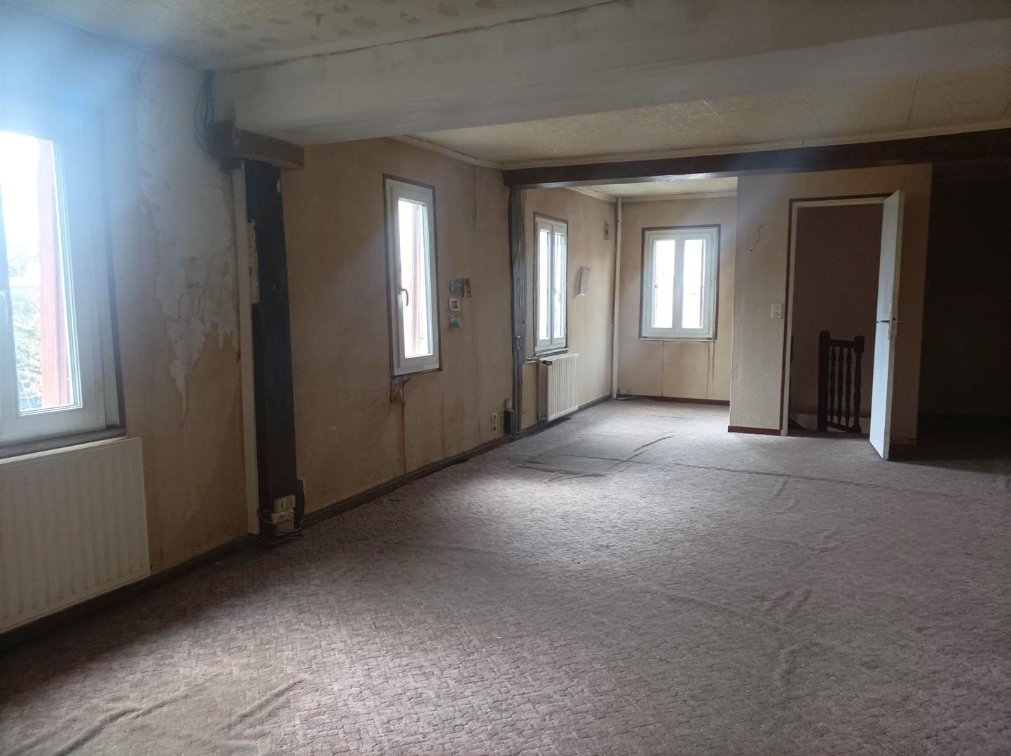 MAISON ANCIENNE À RÉNOVER EN PLEIN COEUR DE VILLENONANCOURT