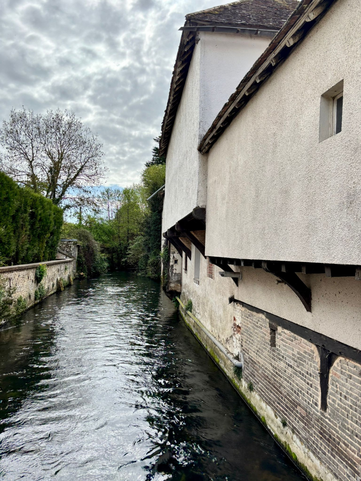 MAISON ANCIENNE À RÉNOVER EN PLEIN COEUR DE VILLENONANCOURT