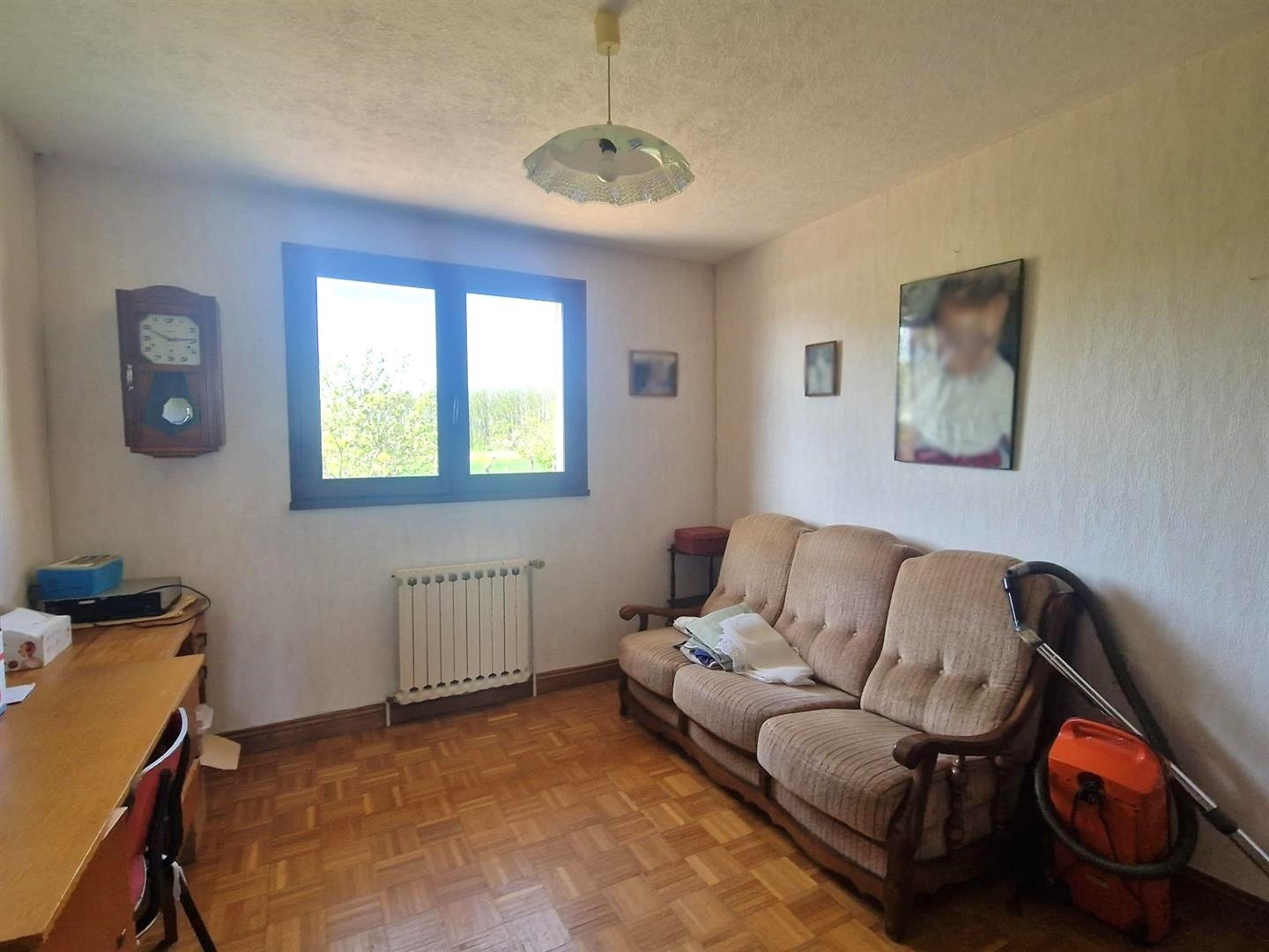 MAISON TRADITIONNELLE sur SOUS-SOL TOTAL décomposée de la manière suivante : Au RDCH : Entrée, espace de vie aLA-MADELEIN-DE-NONANCOURT