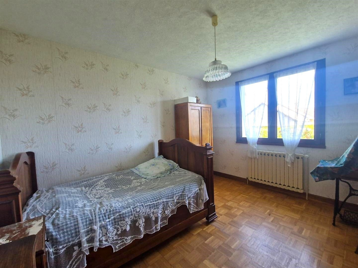 MAISON TRADITIONNELLE sur SOUS-SOL TOTAL décomposée de la manière suivante : Au RDCH : Entrée, espace de vie aLA-MADELEIN-DE-NONANCOURT