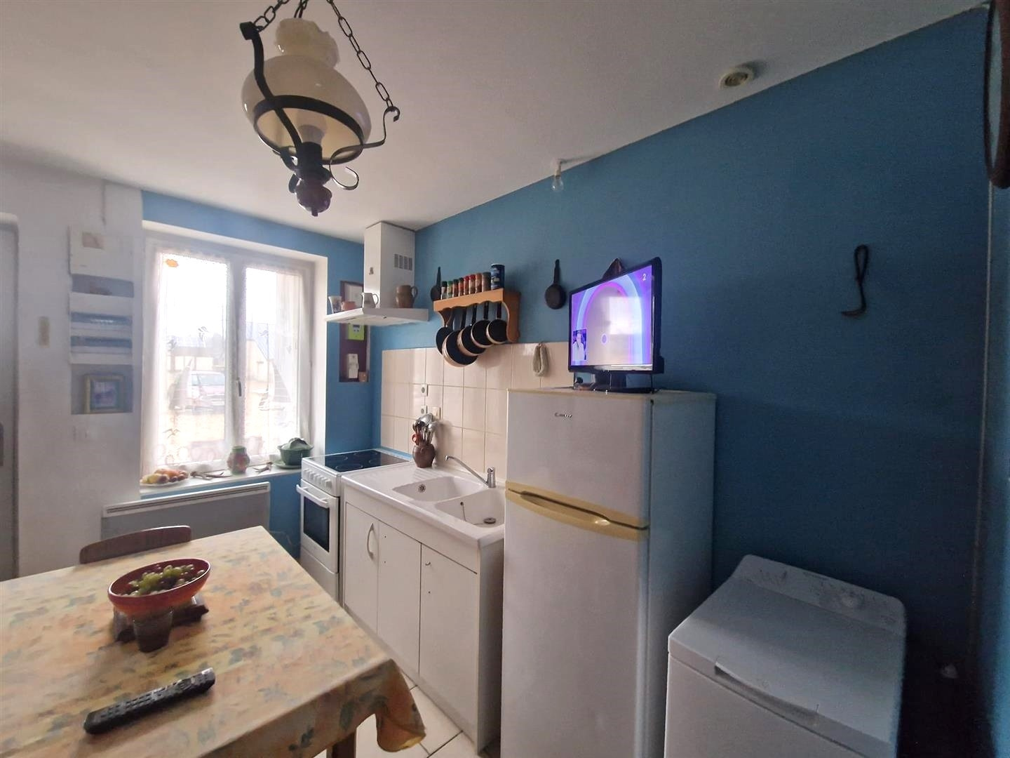 ENSEMBLE IMMOBILIER COMPOSÉ DE 5 LOGEMENTS : APPARTEMENT de type T5 de 125,07 m2 LOUÉ 755,50 € / mois HC : CuiSAINT LUBIN DES JONCHERETS