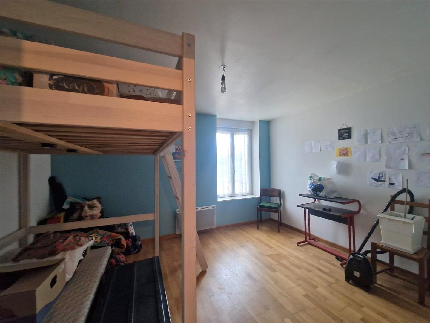 ENSEMBLE IMMOBILIER COMPOSÉ DE 5 LOGEMENTS : APPARTEMENT de type T5 de 125,07 m2 LOUÉ 755,50 € / mois HC : CuiSAINT LUBIN DES JONCHERETS