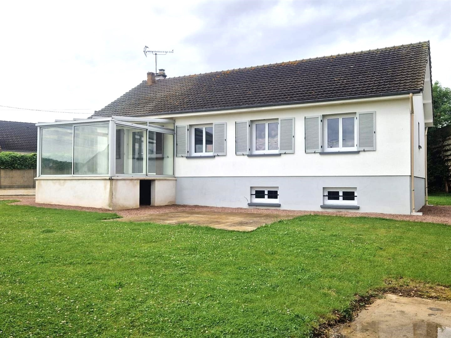 Belle maison traditionnelle sur sous-sol total, proche des commodités !SAINT LUBIN DES JONCHERETS