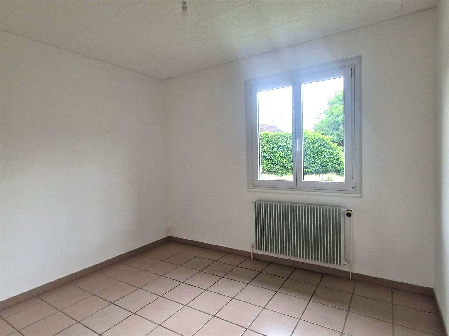 Belle maison traditionnelle sur sous-sol total, proche des commodités !SAINT LUBIN DES JONCHERETS