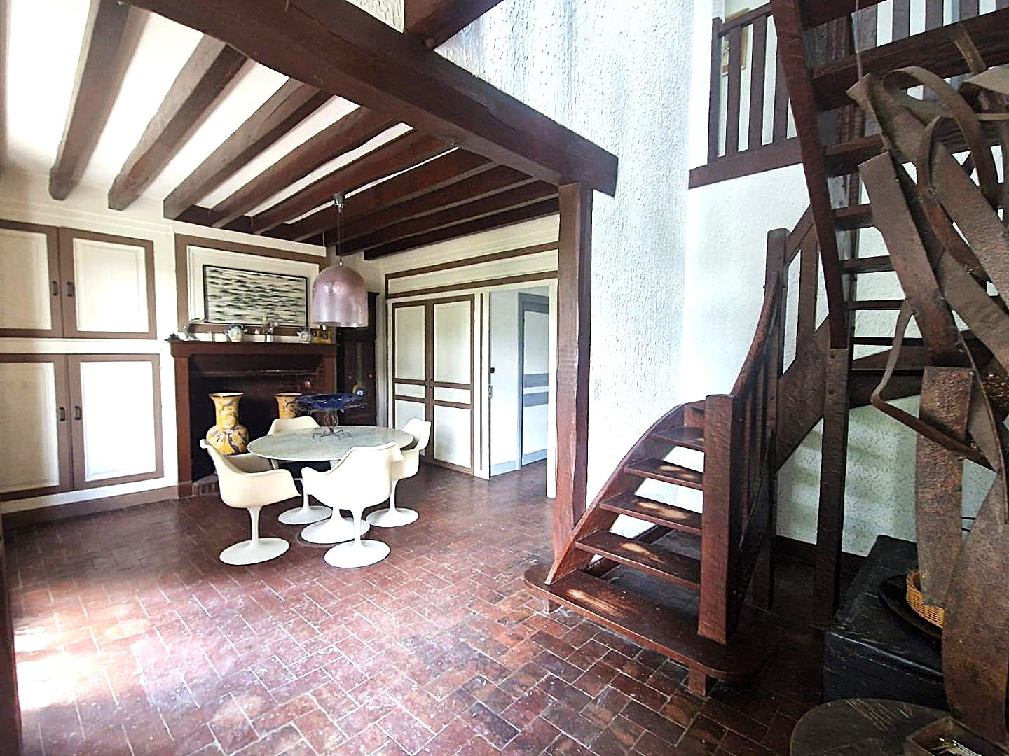 BELLE PROPRIÉTÉ de CARACTERE avec accès forêt comprenant : Au RDCH : Entrée, conviviale cuisine aménagée ouverILLIERS-L\'EVEQUE, ILLIERS-L\'EVEQUE, ILLIERS-L\'EVEQUE, ILLIERS-L\'EVEQUE