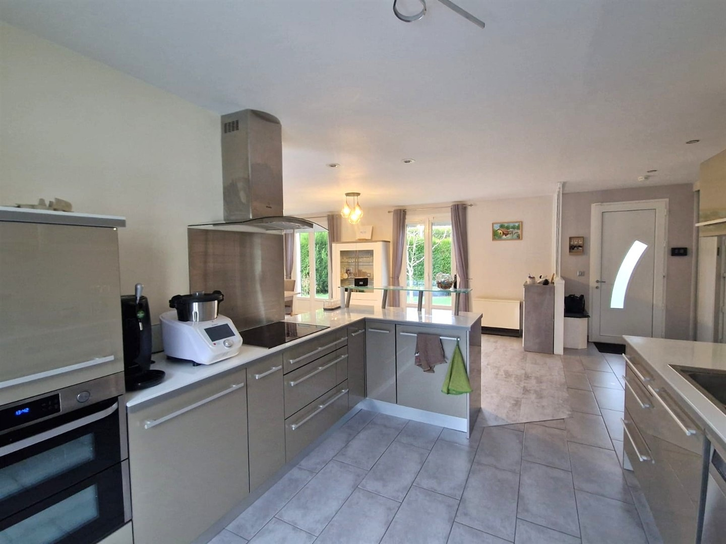 N’attendez plus pour visiter ce bien rare, prêt à vous accueillir !SAINT- REMY-SUR-AVRE