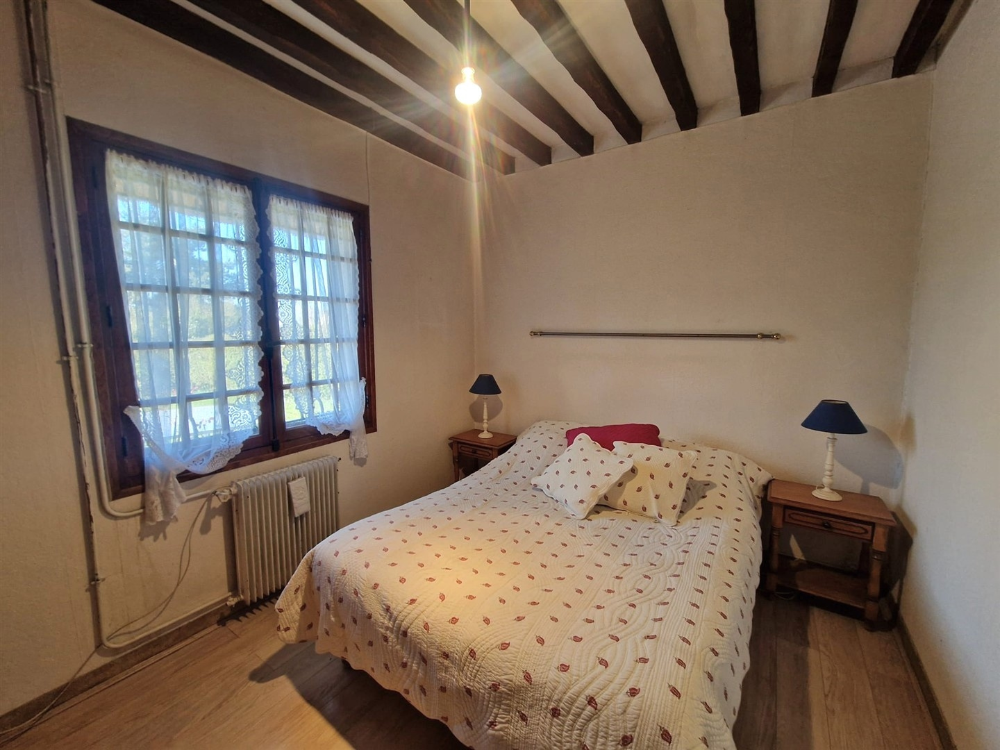 SITUÉE PROCHE DES COMMODITÉS / ÉCOLES et avec un accès RAPIDE RN12 ainsi que de la GARE. Venez découvrir cetteNONANCOURT