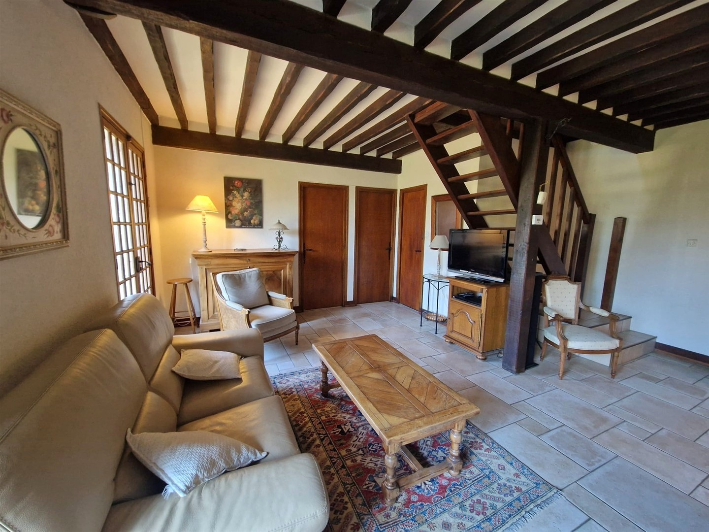 SITUÉE PROCHE DES COMMODITÉS / ÉCOLES et avec un accès RAPIDE RN12 ainsi que de la GARE. Venez découvrir cetteNONANCOURT