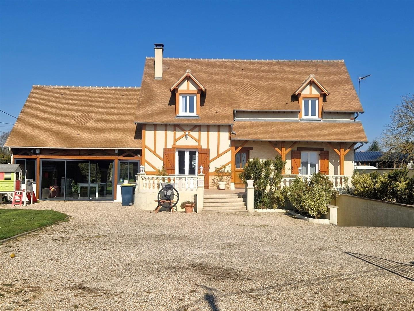 IDÉALE POUR LES GRANDES FAMILLES ! VENEZ DÉCOUVRIR CETTE SUPERBE CONSTRUCTION TRADITIONNELLE ÉDIFIÉE SUR SOUS-SAINT-ANDRE-DE-L\'EURE, SAINT-ANDRE-DE-L\'EURE, SAINT-ANDRE-DE-L\'EURE, SAINT-ANDRE-DE-L\'EURE