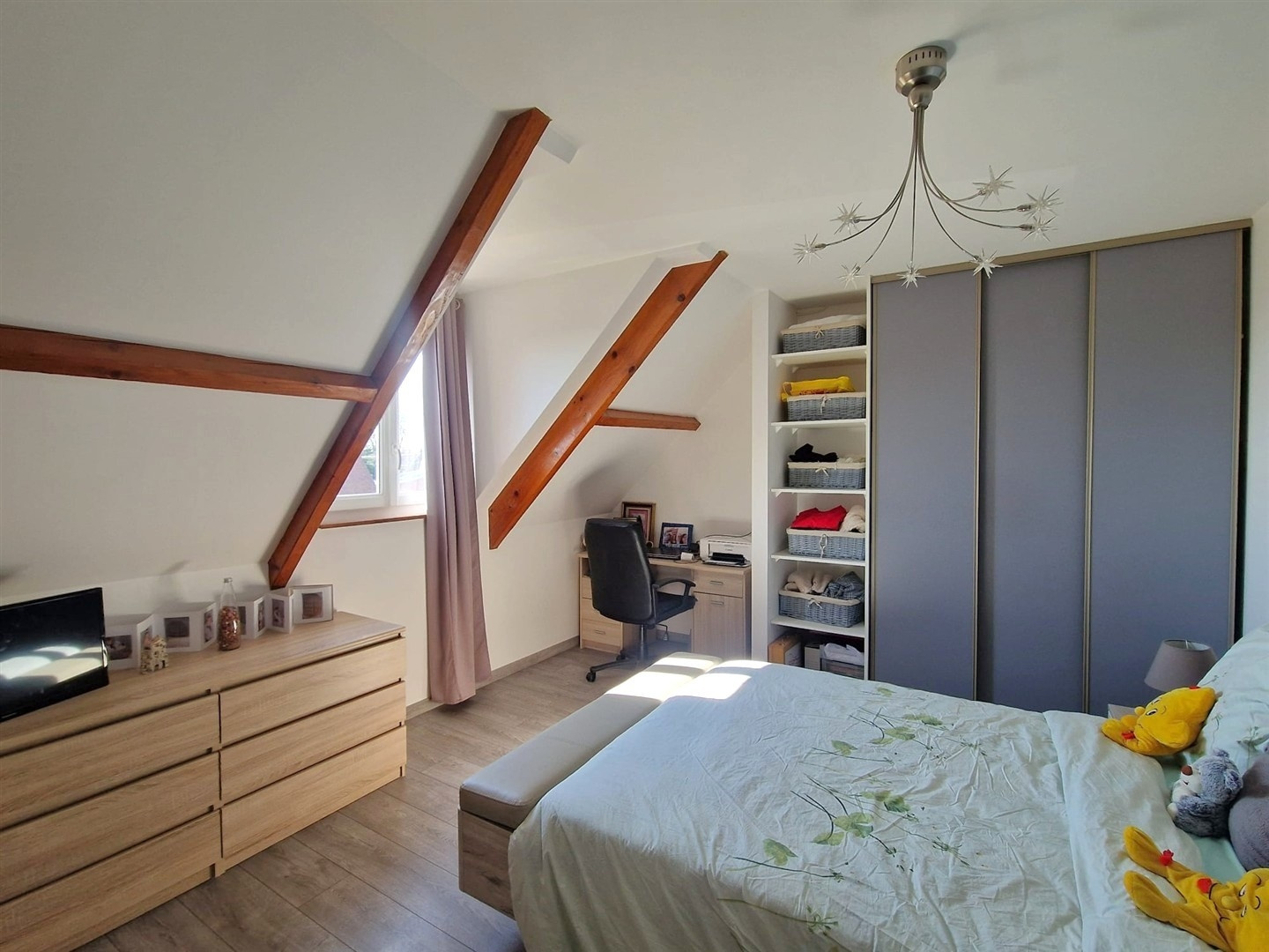 IDÉALE POUR LES GRANDES FAMILLES ! VENEZ DÉCOUVRIR CETTE SUPERBE CONSTRUCTION TRADITIONNELLE ÉDIFIÉE SUR SOUS-SAINT-ANDRE-DE-L\'EURE, SAINT-ANDRE-DE-L\'EURE, SAINT-ANDRE-DE-L\'EURE, SAINT-ANDRE-DE-L\'EURE