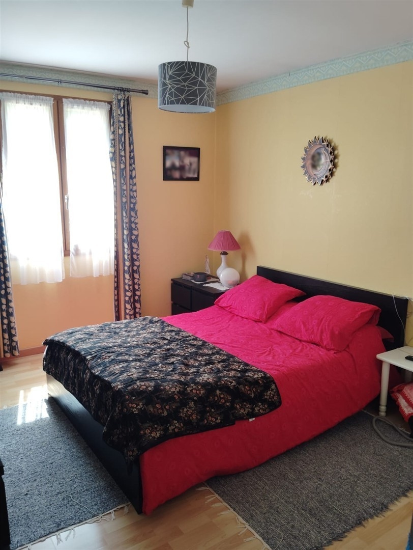 Coup de cœur assuré pour cette charmante maison de plain-pied !NONANCOURT