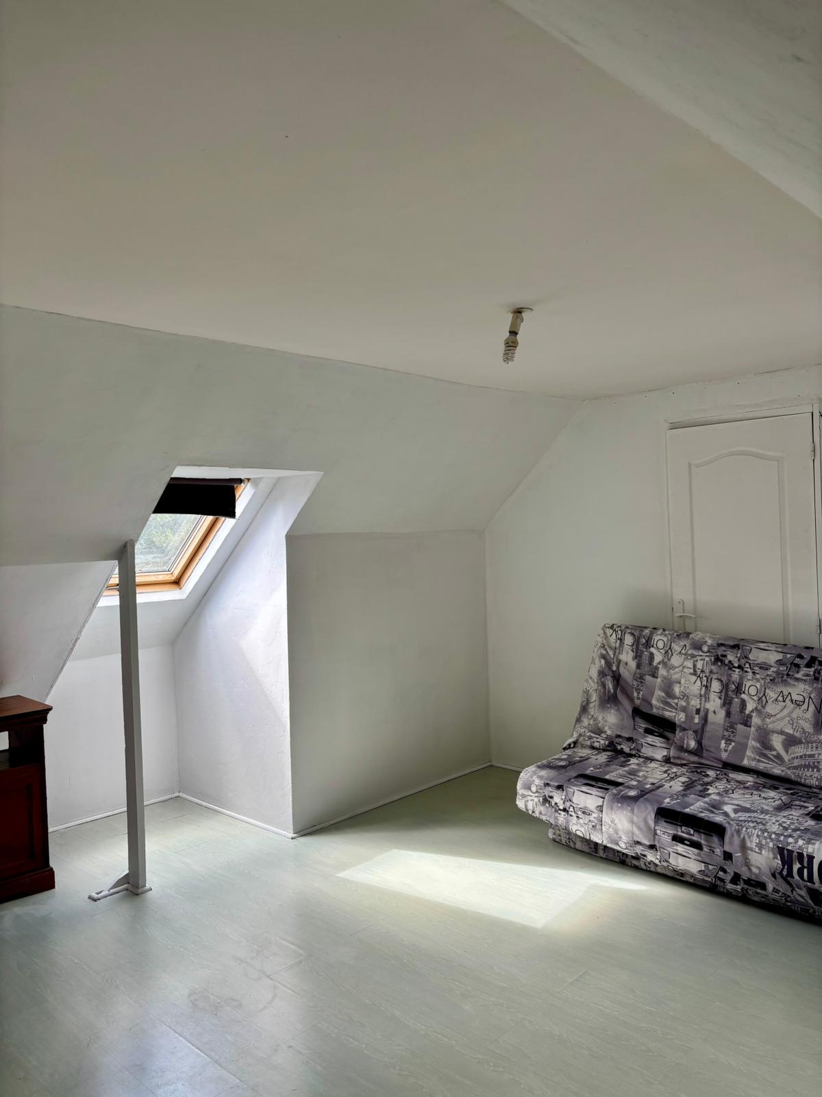 MAISON TRADITIONNELLE IDÉALE POUR LES FAMILLES NOMBREUSESCOURDEMANCHE
