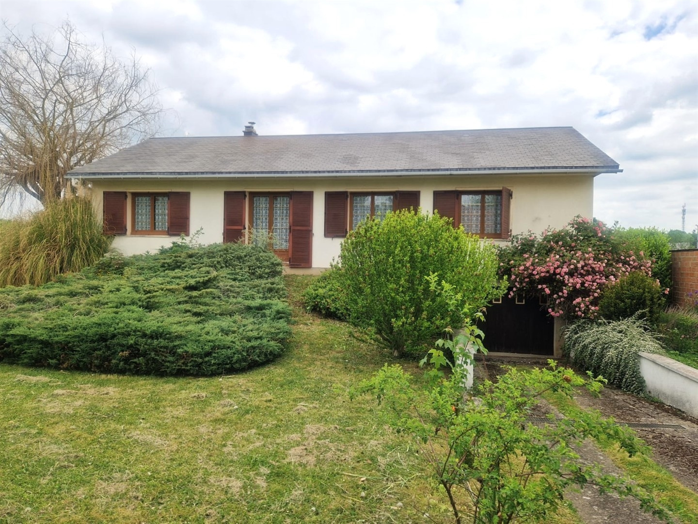 MAISON TRADITIONNELLE SUR SOUS-SOL TOTALSAINT LUBIN DES JONCHERETS