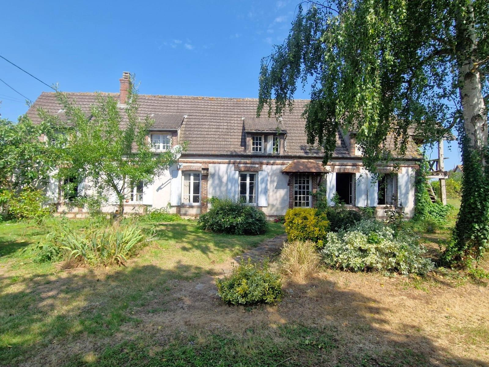 MAISON ANCIENNE À RÉNOVERLA MADELEINE DE NONANCOURT