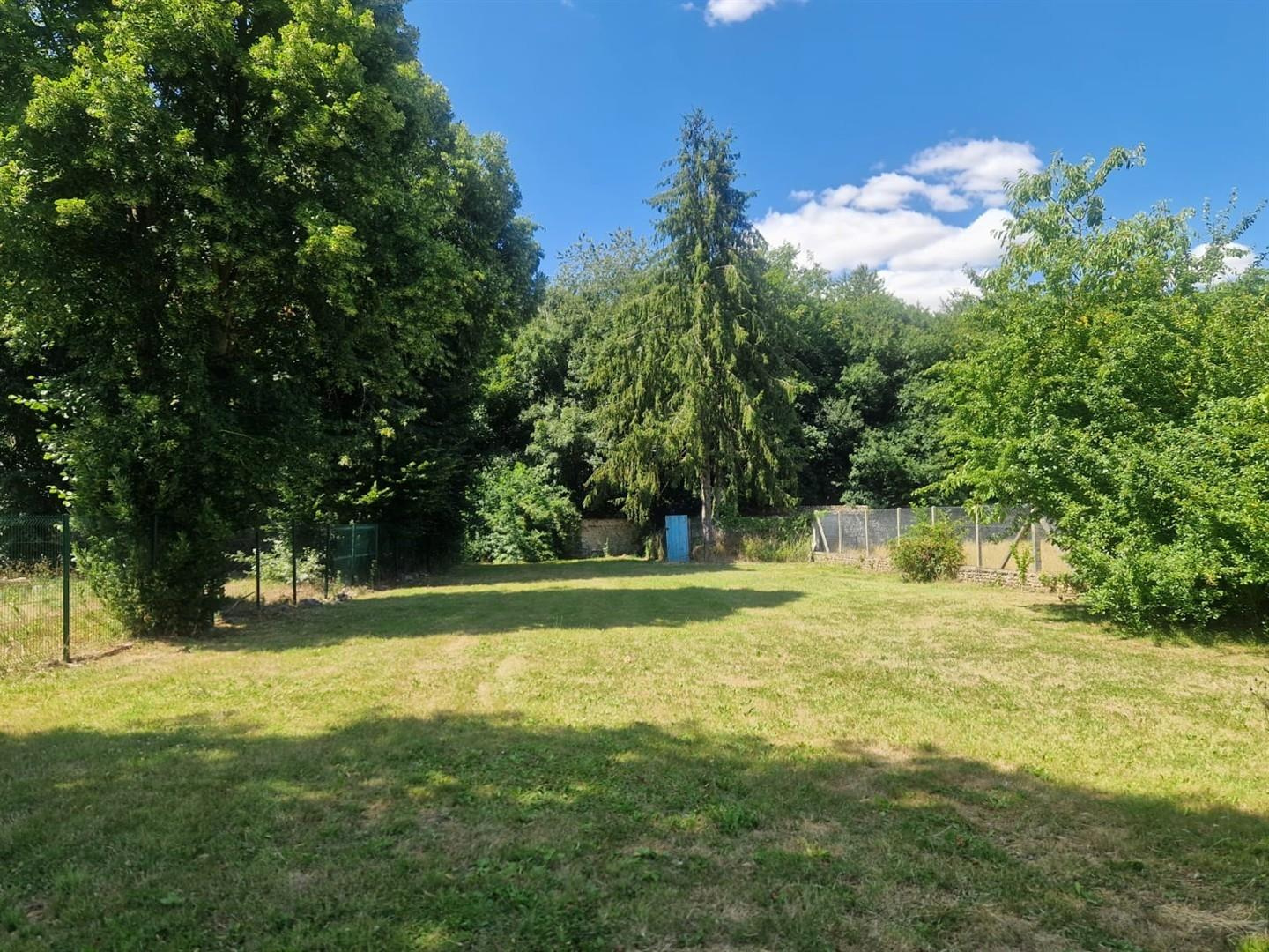 Venez découvrir CETTE MAISON ANCIENNE SITUÉE DANS UN ENVIRONNEMENT CALME, décomposée de la manière suivante :ILLIERS-L\'EVEQUE, ILLIERS-L\'EVEQUE, ILLIERS-L\'EVEQUE, ILLIERS-L\'EVEQUE