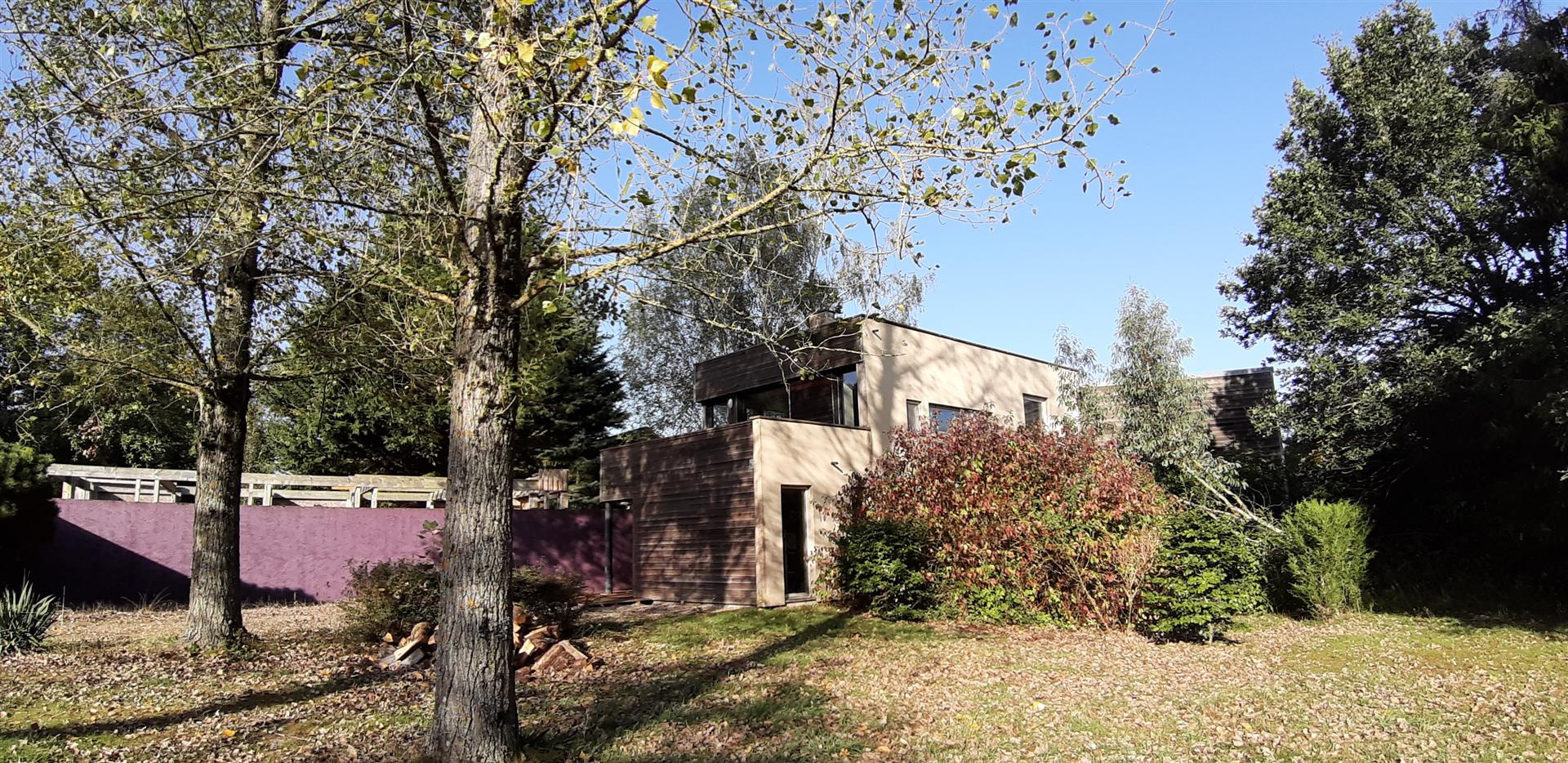 Superbe maison d’architecte en ossature bois sur parc arboré de plus de 2,8 hectaresSENONCHES