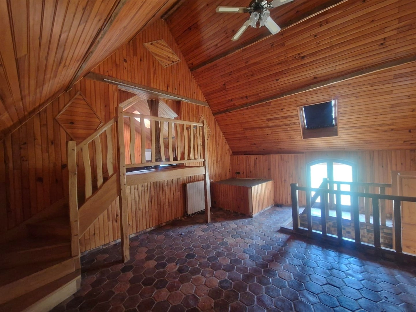 Charmante maison ancienne rénovée avec potentiel supplémentaire !SAINT-GERMAIN-SUR-AVRE