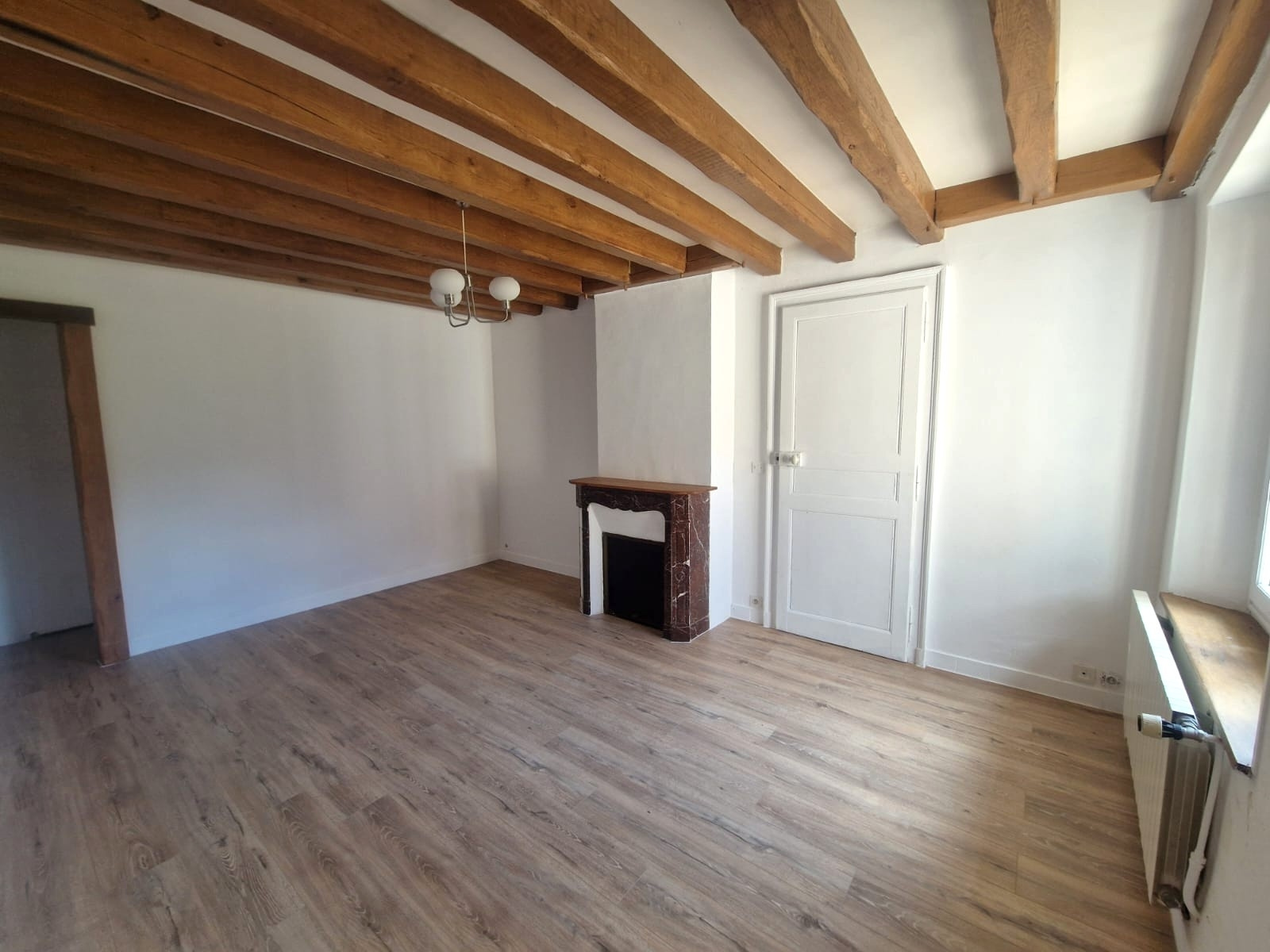 Charmante maison ancienne rénovée avec potentiel supplémentaire !SAINT-GERMAIN-SUR-AVRE