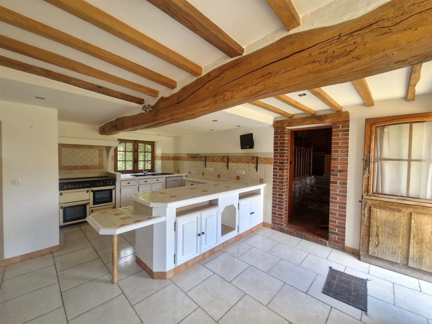 Charmante maison ancienne rénovée avec potentiel supplémentaire !SAINT-GERMAIN-SUR-AVRE