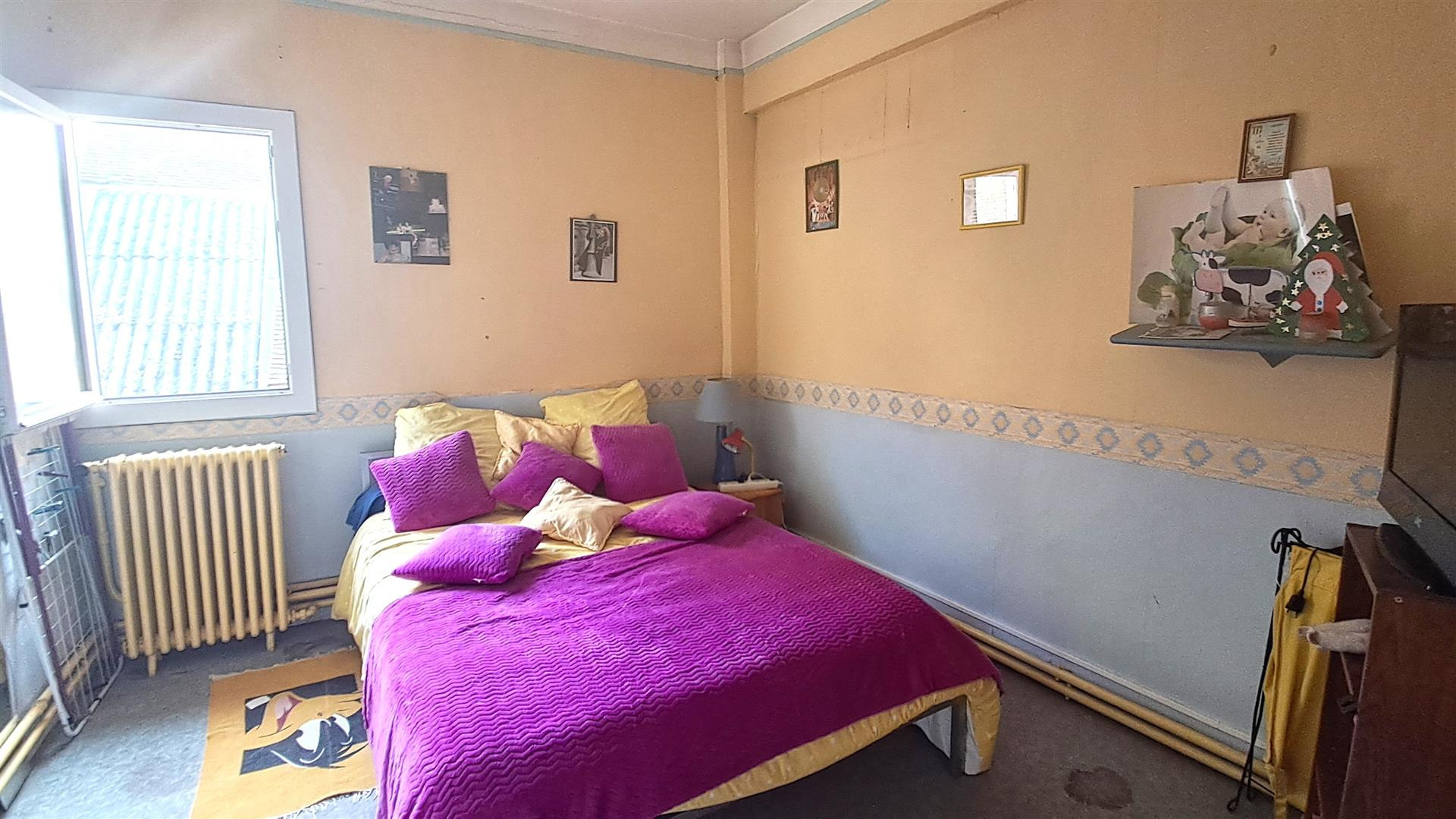 LOCAL COMMERCIALBREZOLLES