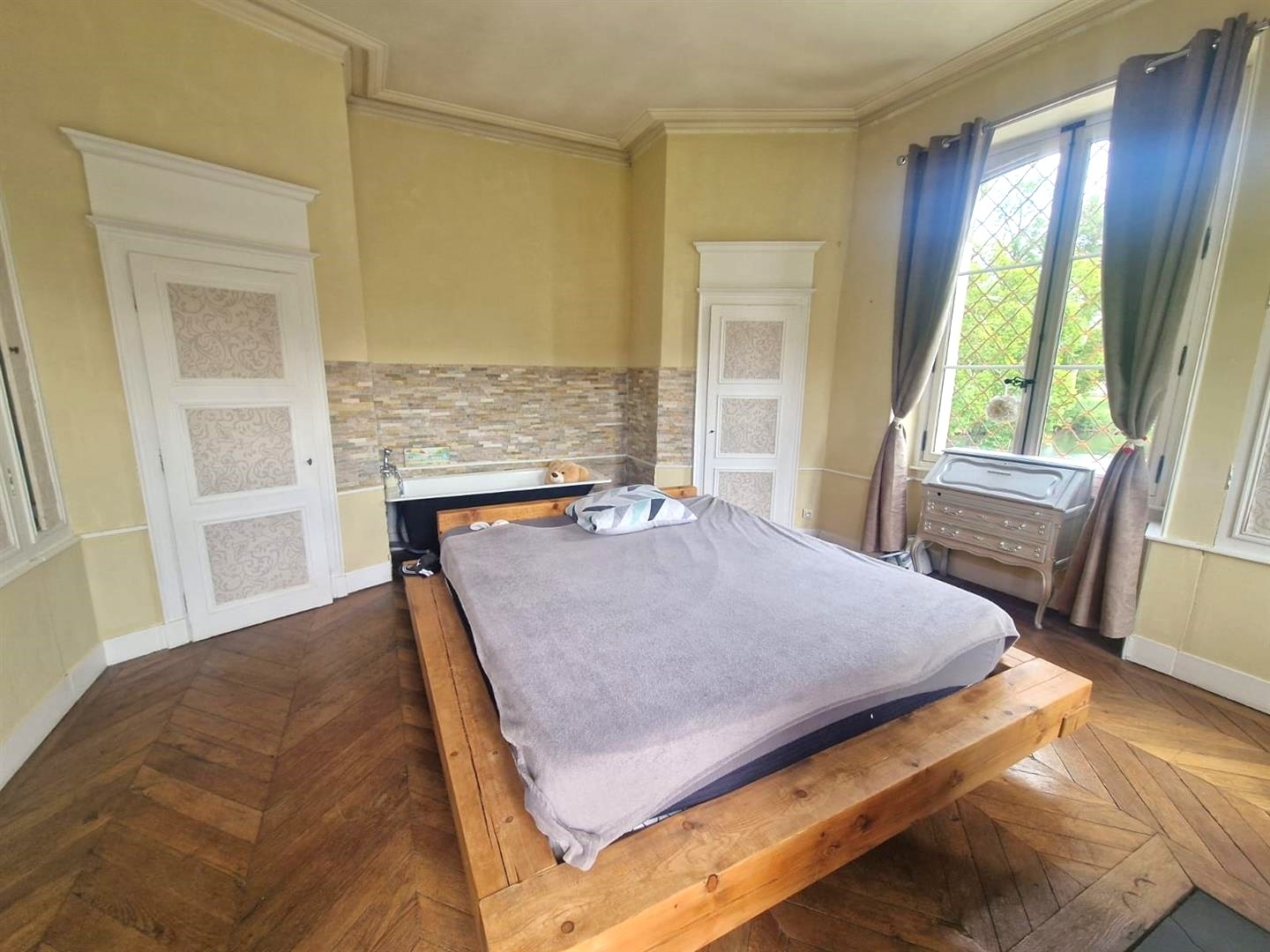 MAISONSAINT LUBIN DES JONCHERETS