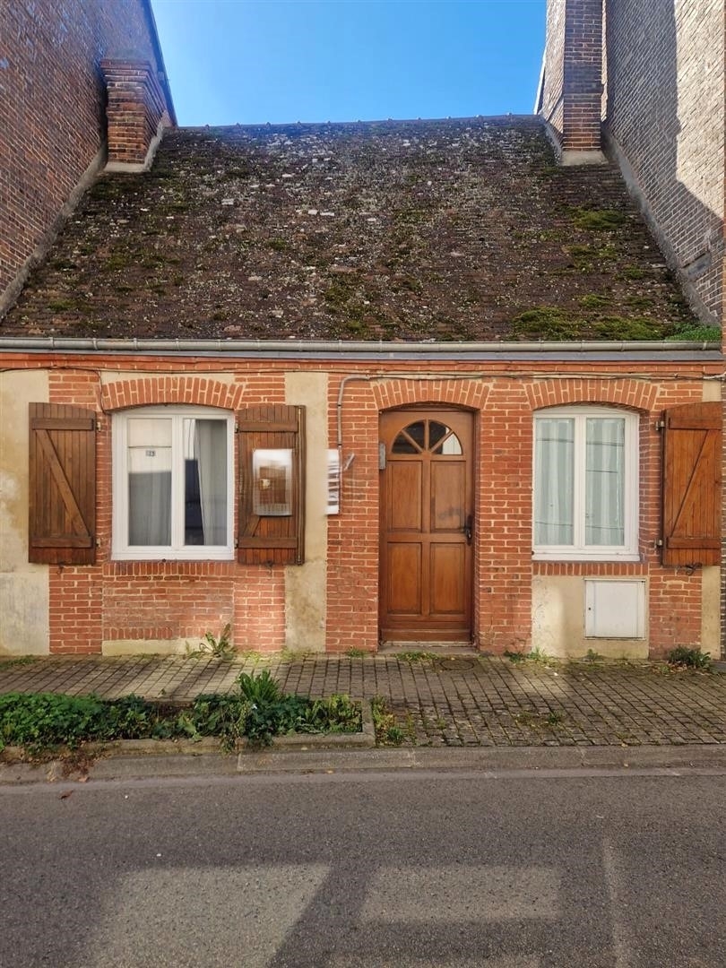 MAISONSAINT LUBIN DES JONCHERETS