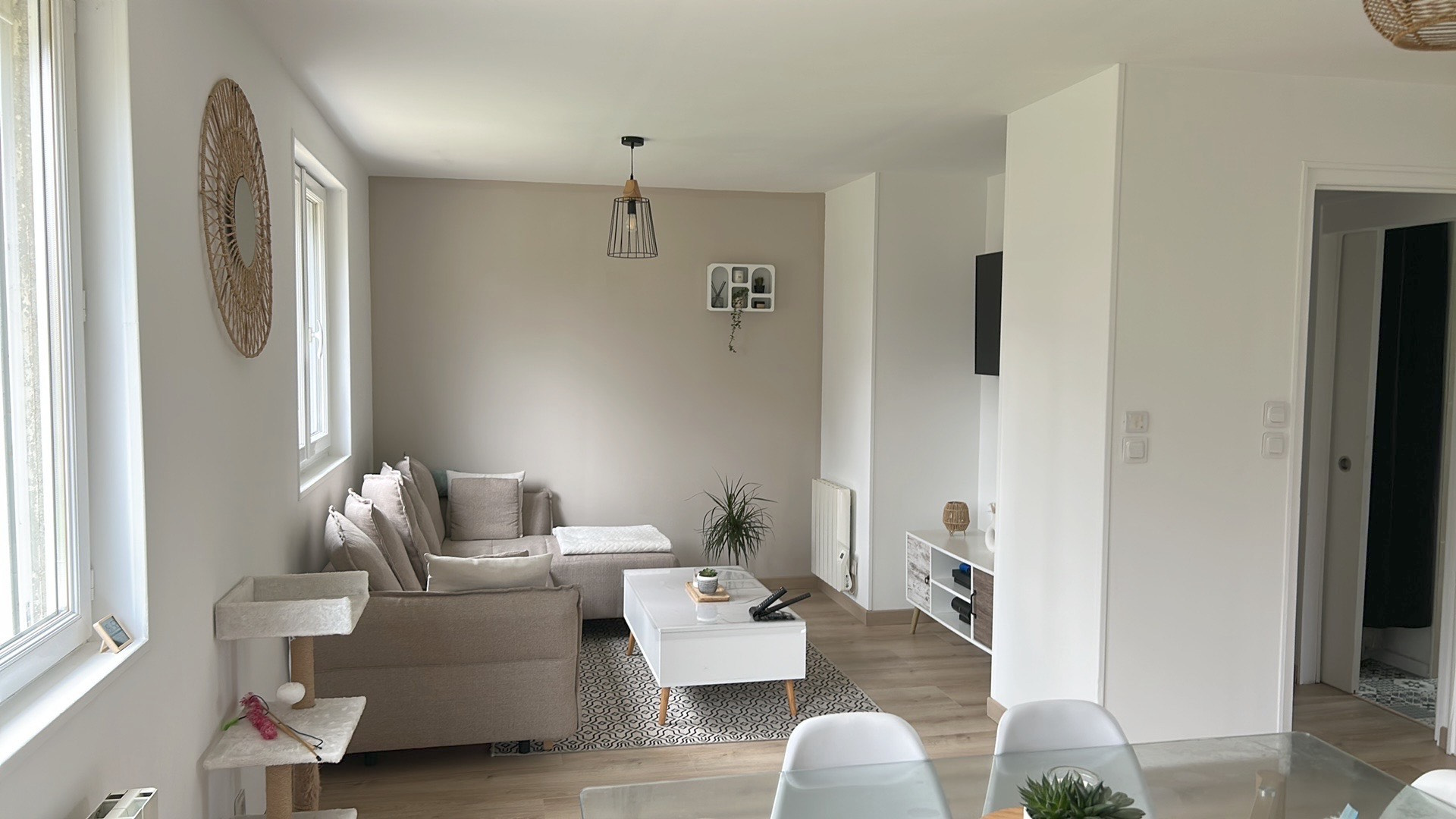 Située dans une impasse, MAISON TRADITIONNELLE RÉNOVÉE avec goûtSENONCHES