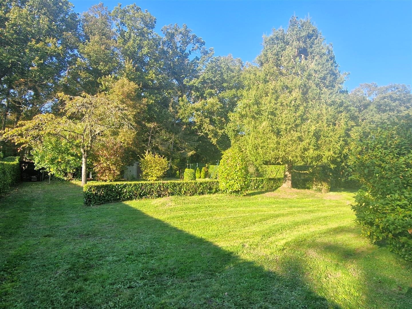 MAISONBREZOLLES