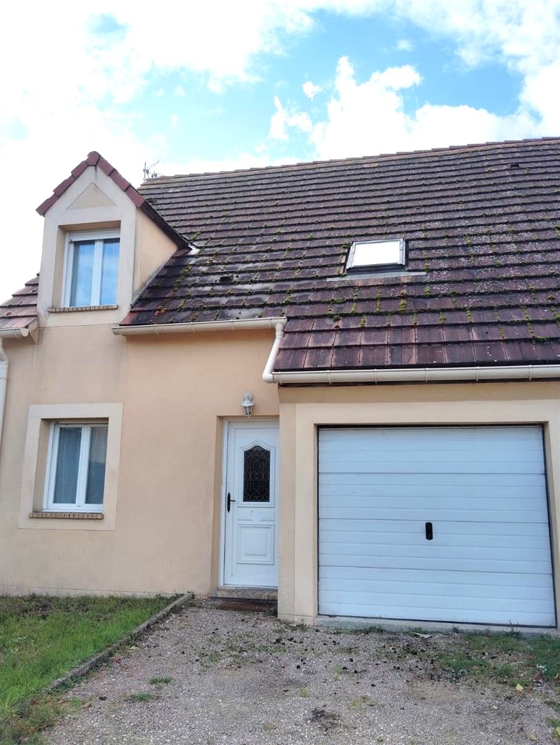 MAISONSAINT- REMY-SUR-AVRE