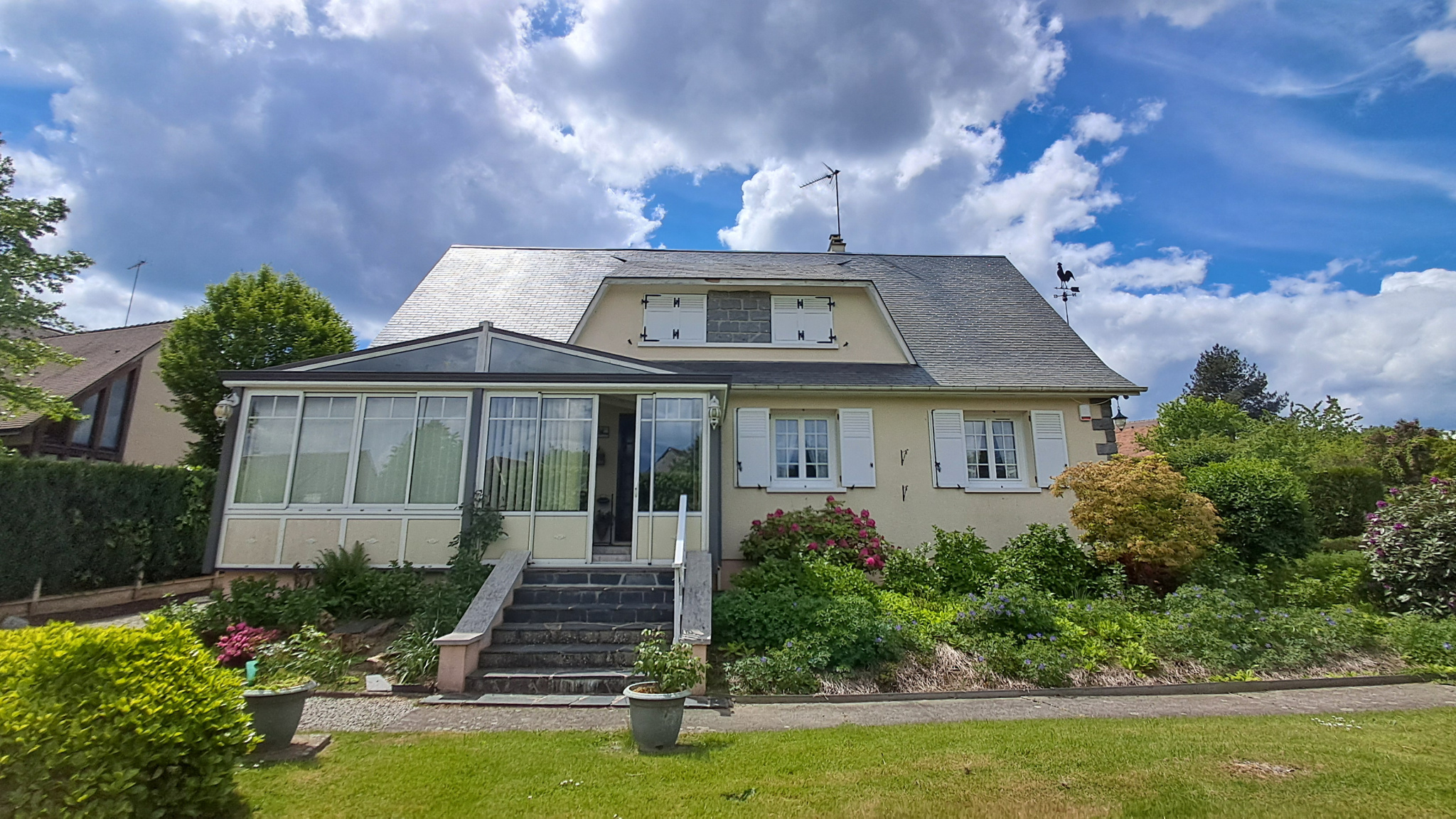 PROCHE CENTRE VILLESENONCHES