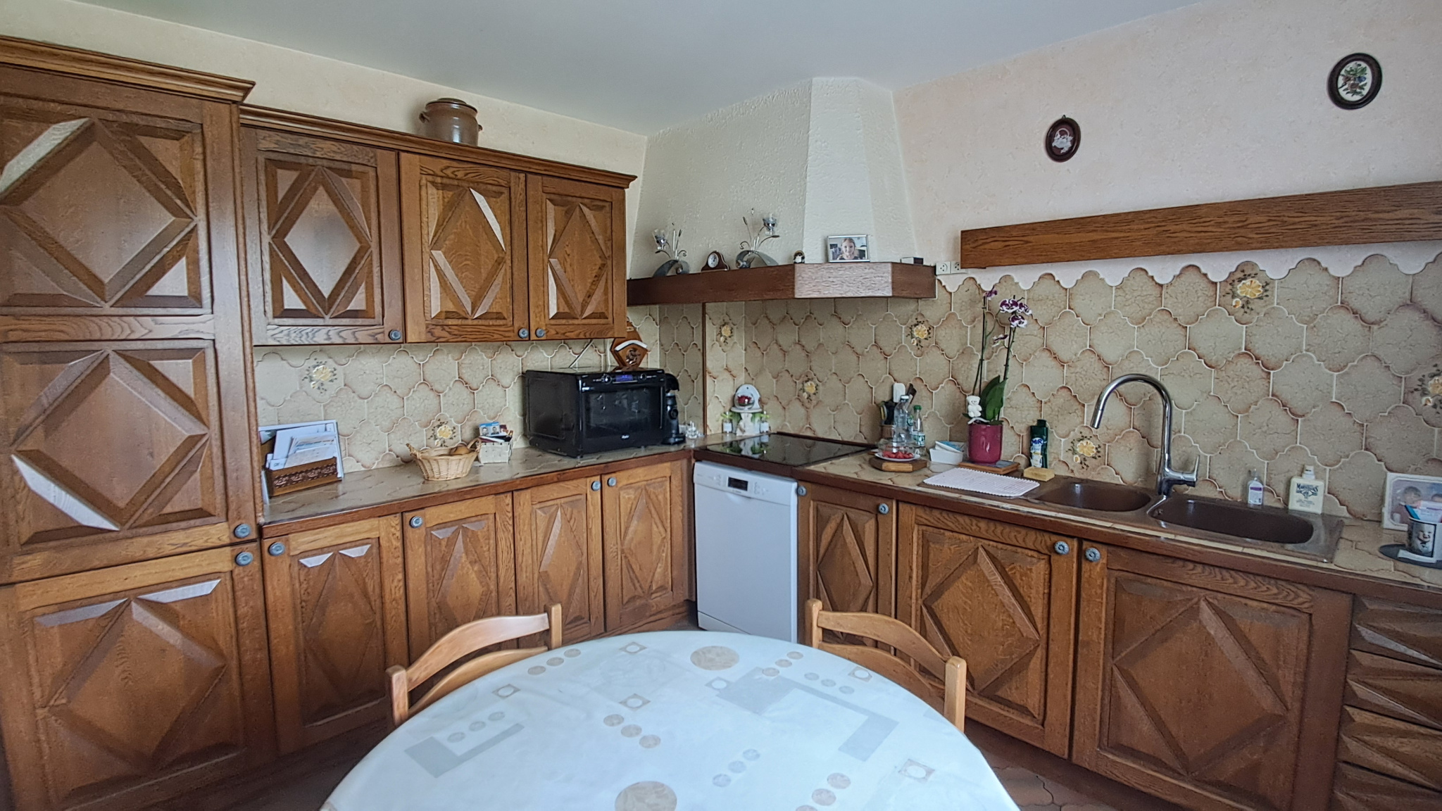 PROCHE CENTRE VILLESENONCHES