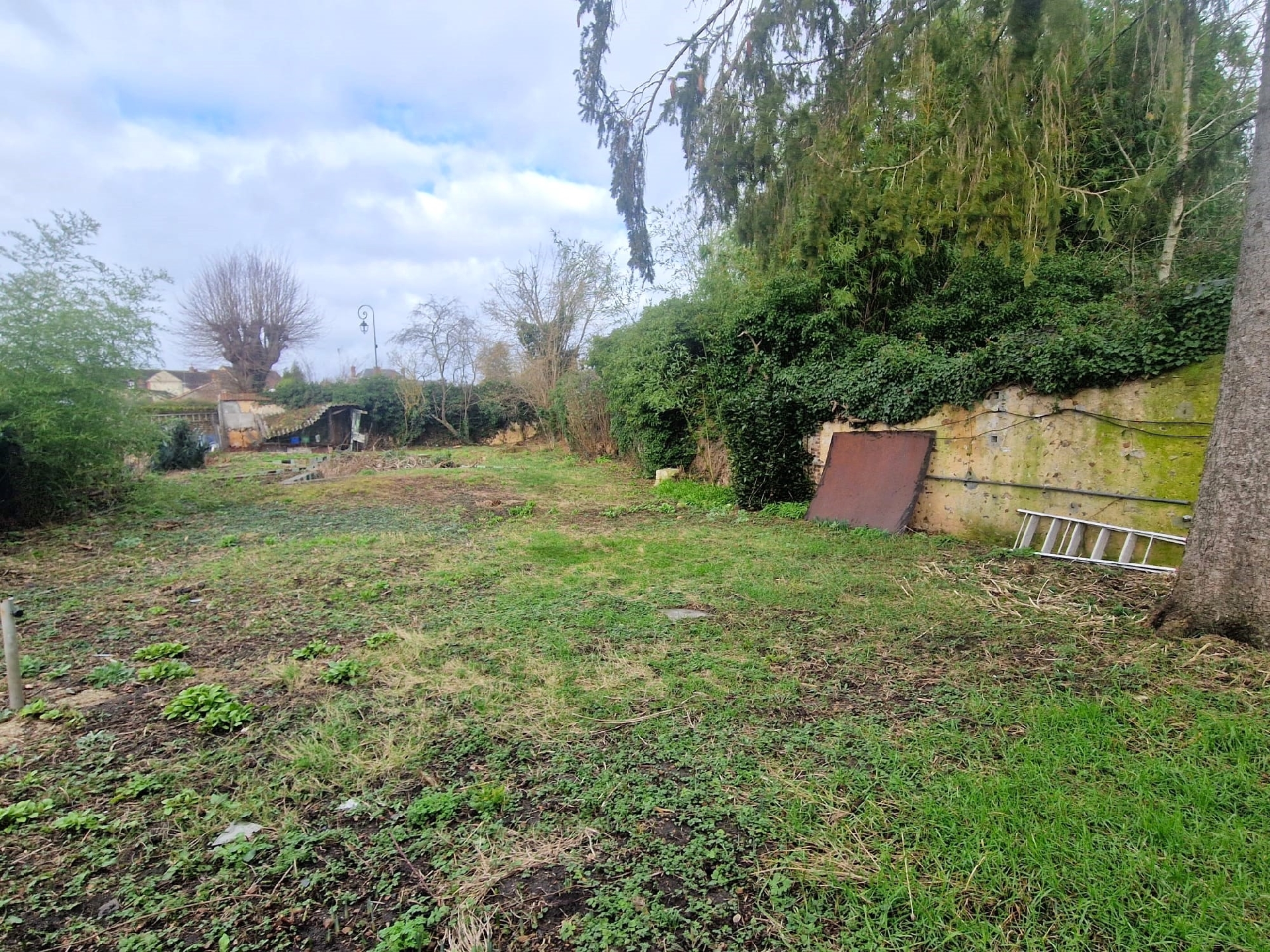 MAISONSAINT LUBIN DES JONCHERETS