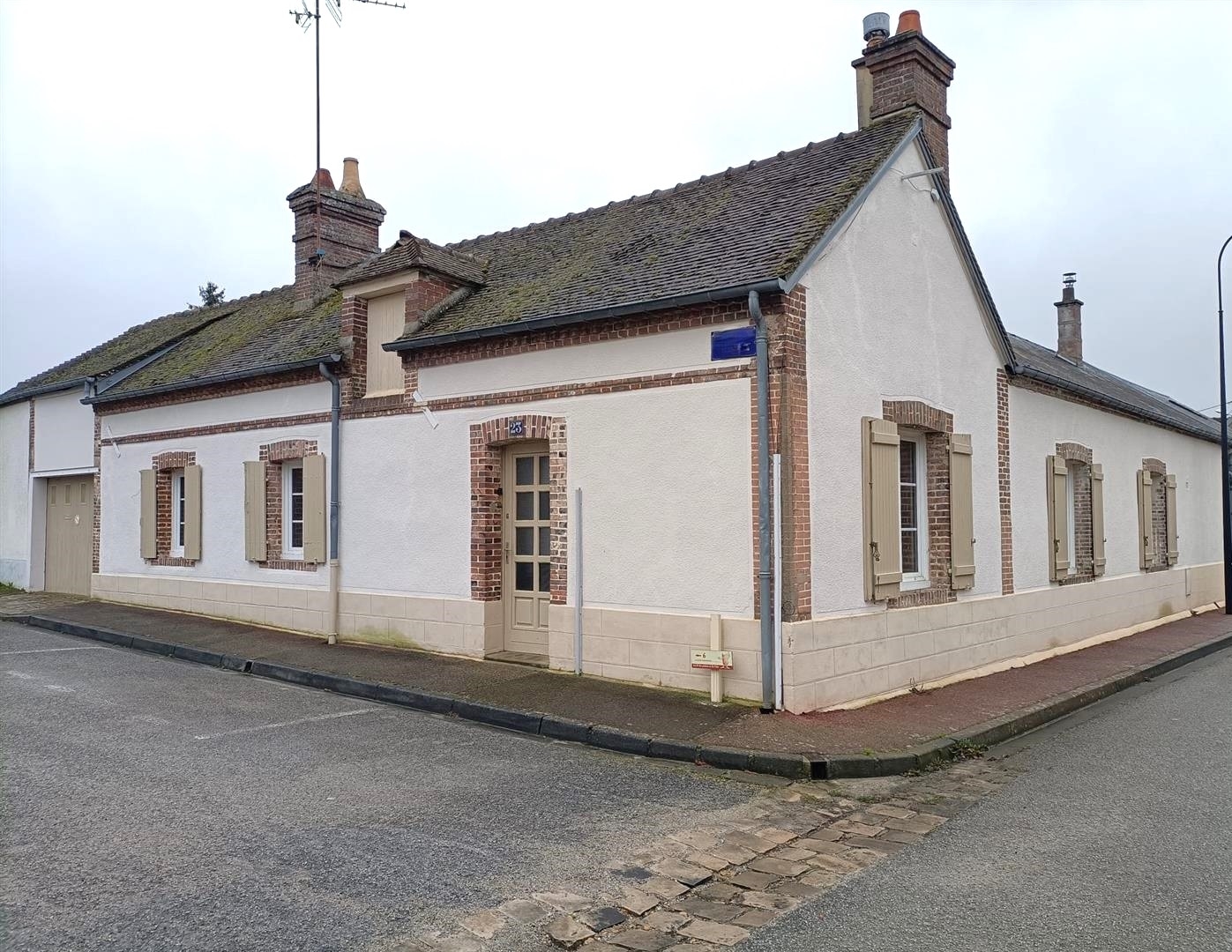 MAISONTILLIERES SUR AVRE