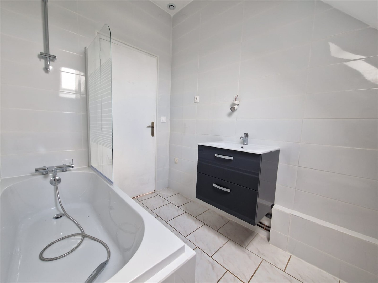 UN BIEN RARE, À DÉCOUVRIR SANS TARDER !10\' DREUX