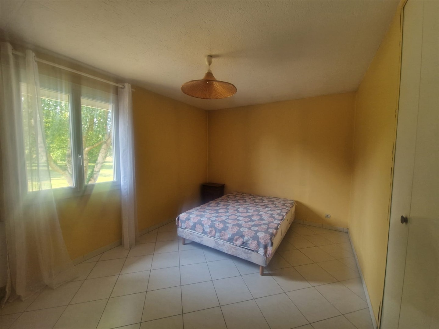 NE MANQUEZ PAS CETTE OPPORTUNITE RARE À PROXIMITÉ DE DREUX (10 min) & DE PARIS (1H) !