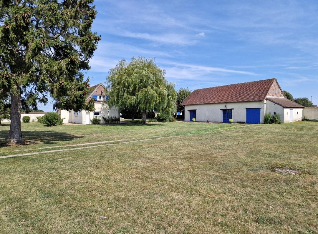 UN BIEN RARE !AXE NONANCOURT-EVREUX, MARCILLY-LA-CAMPAGNE