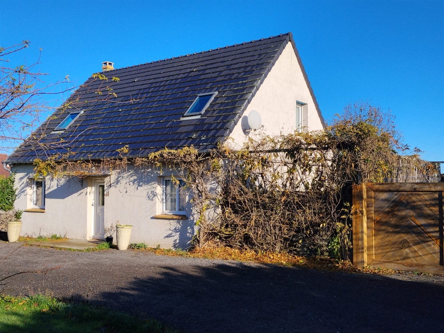 Maison familiale avec piscine et vaste terrain arboré !