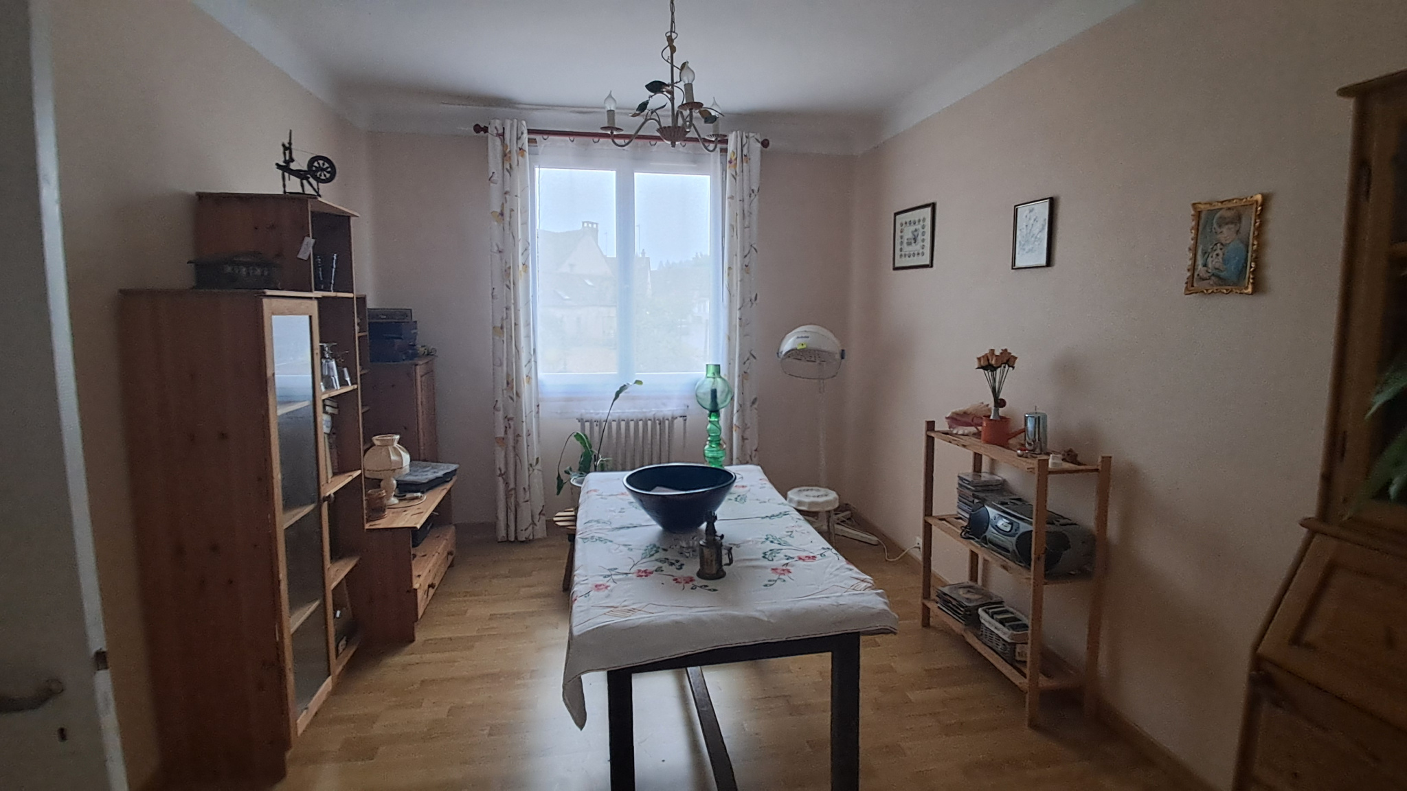 PROCHE COMMERCES !!SENONCHES